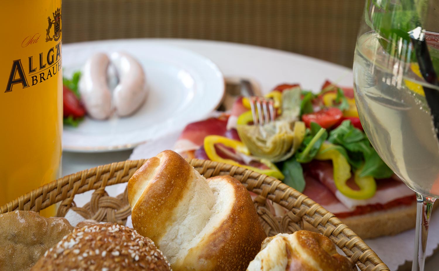 oberweger, kollmann, bierstube, getränk, brot, wurst, essen