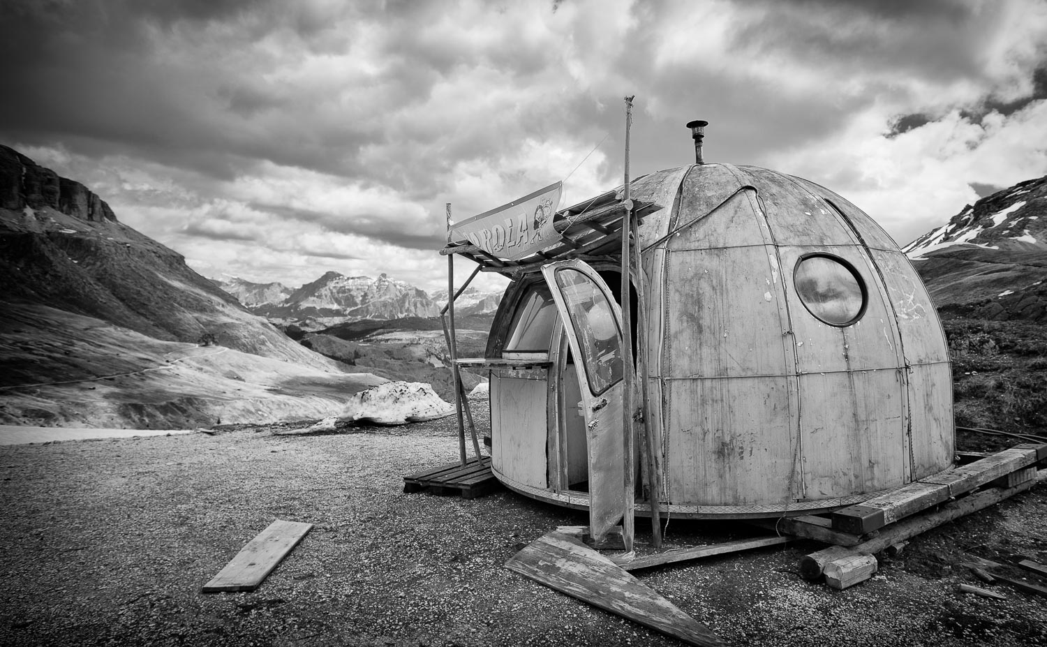 zelt, unterkunft, berg, bordio, pass, schwarz-weiß